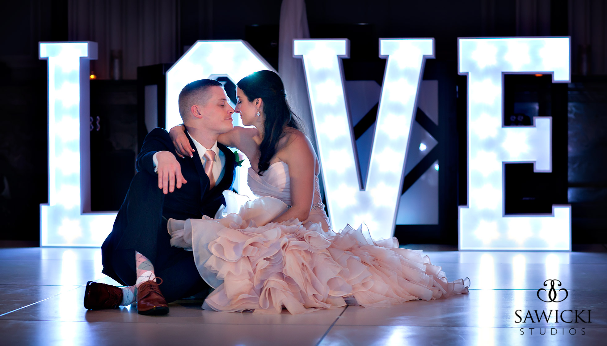 4' LOVE Light Up Letters - Photo by Sawicki Photography